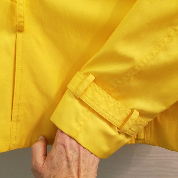 🌟SALE🌟Black Rivet Rain Jacket L No Belt Zip Up - Picture 3 of 8